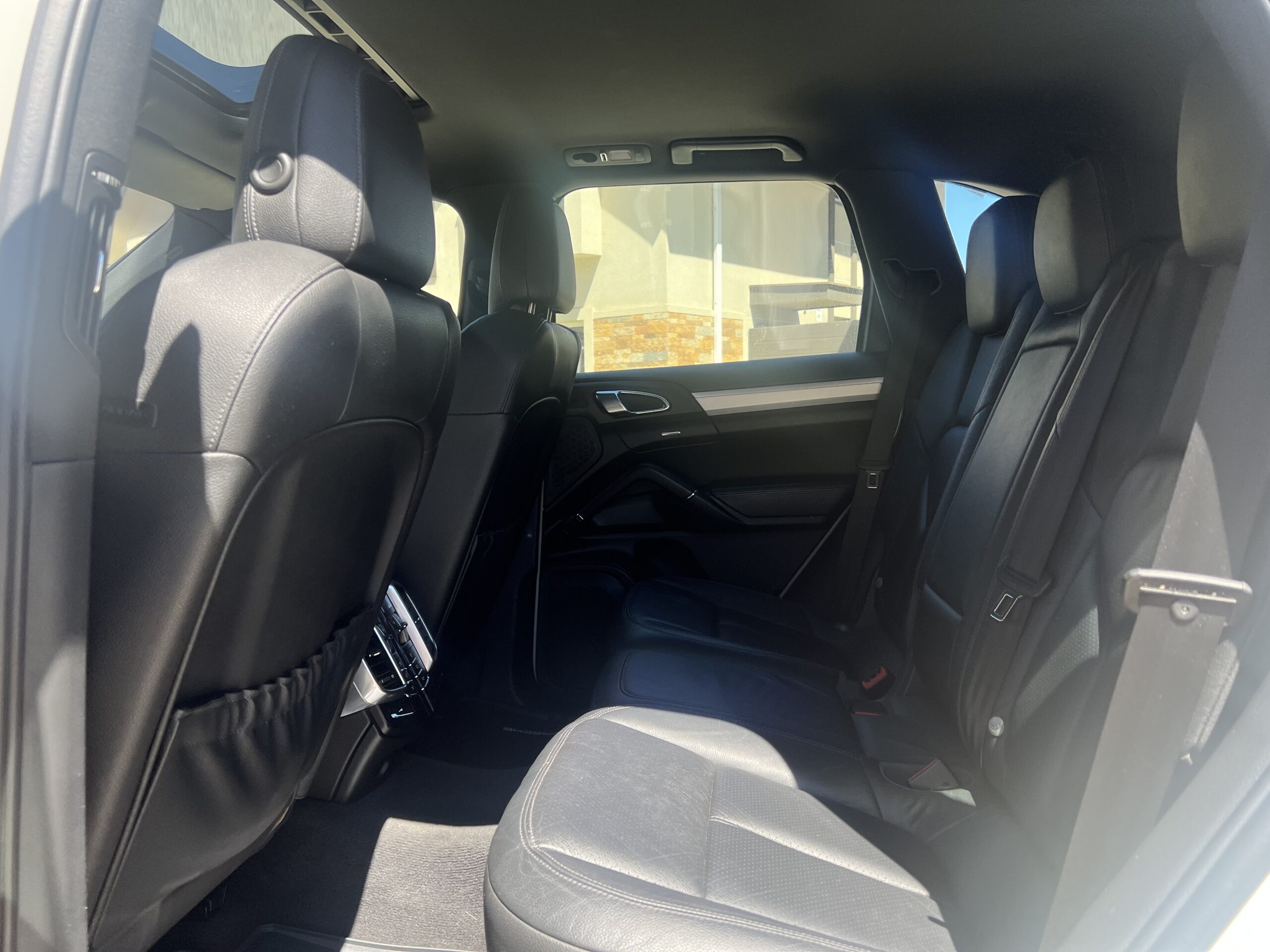 Porsche Cayenne — foto 8 de 20