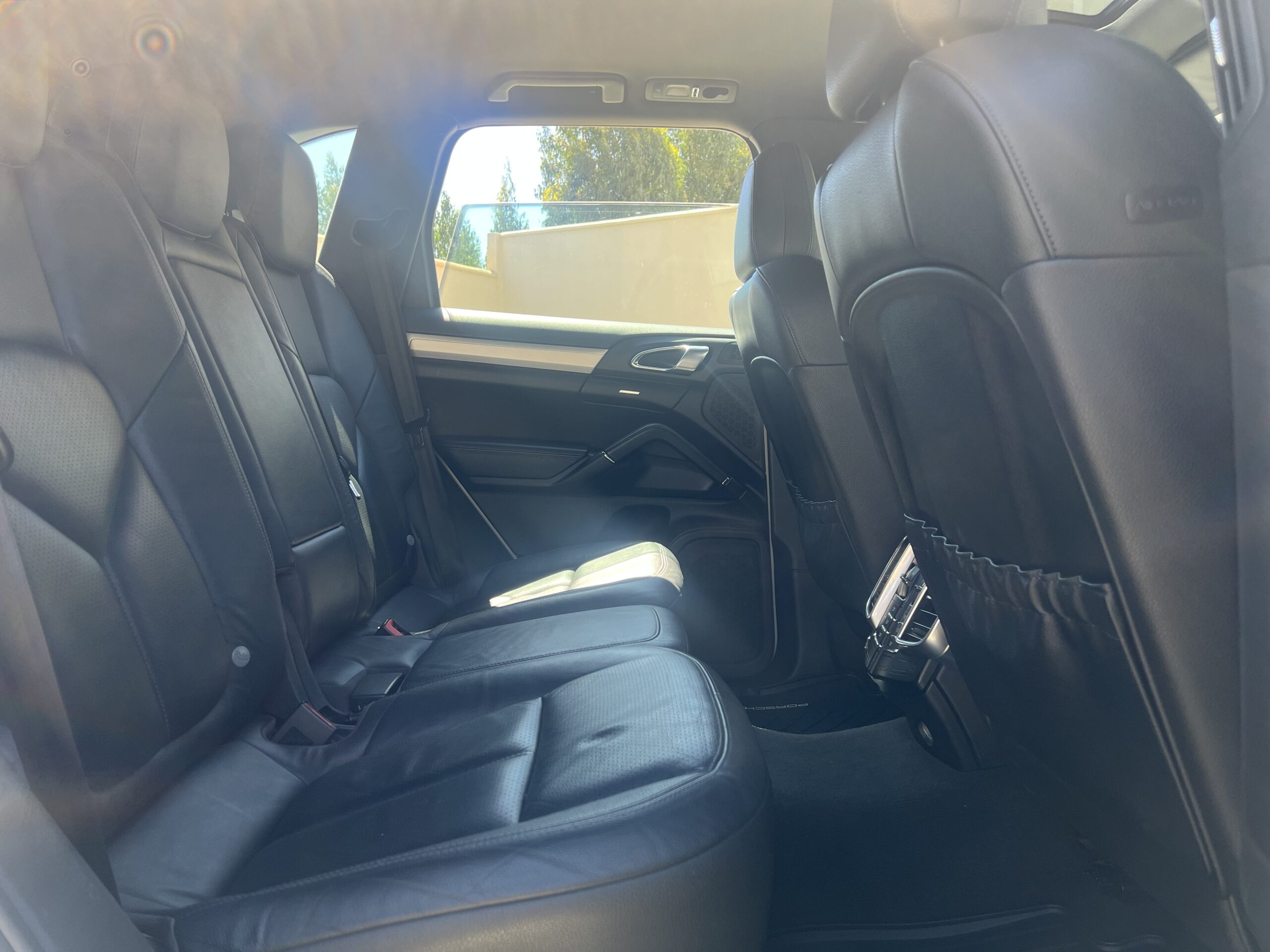 Porsche Cayenne — foto 10 de 20