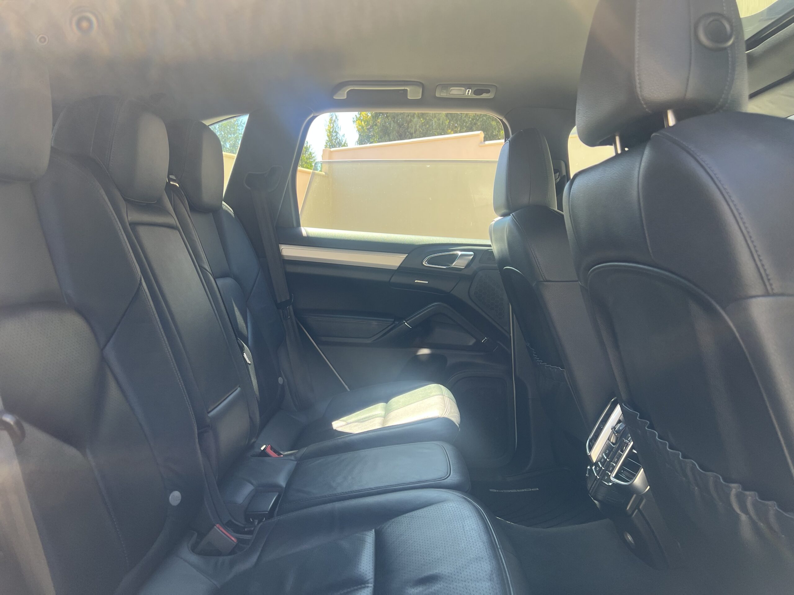 Porsche Cayenne — foto 12 de 20