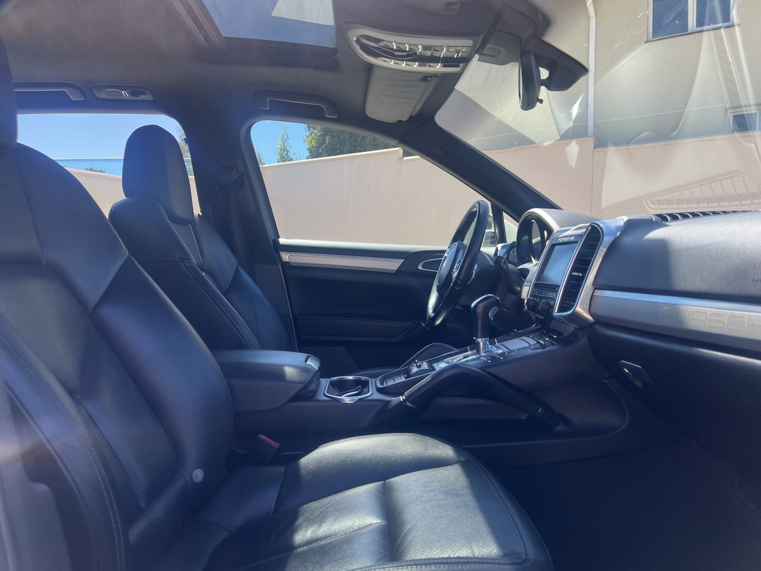Porsche Cayenne — foto 15 de 20