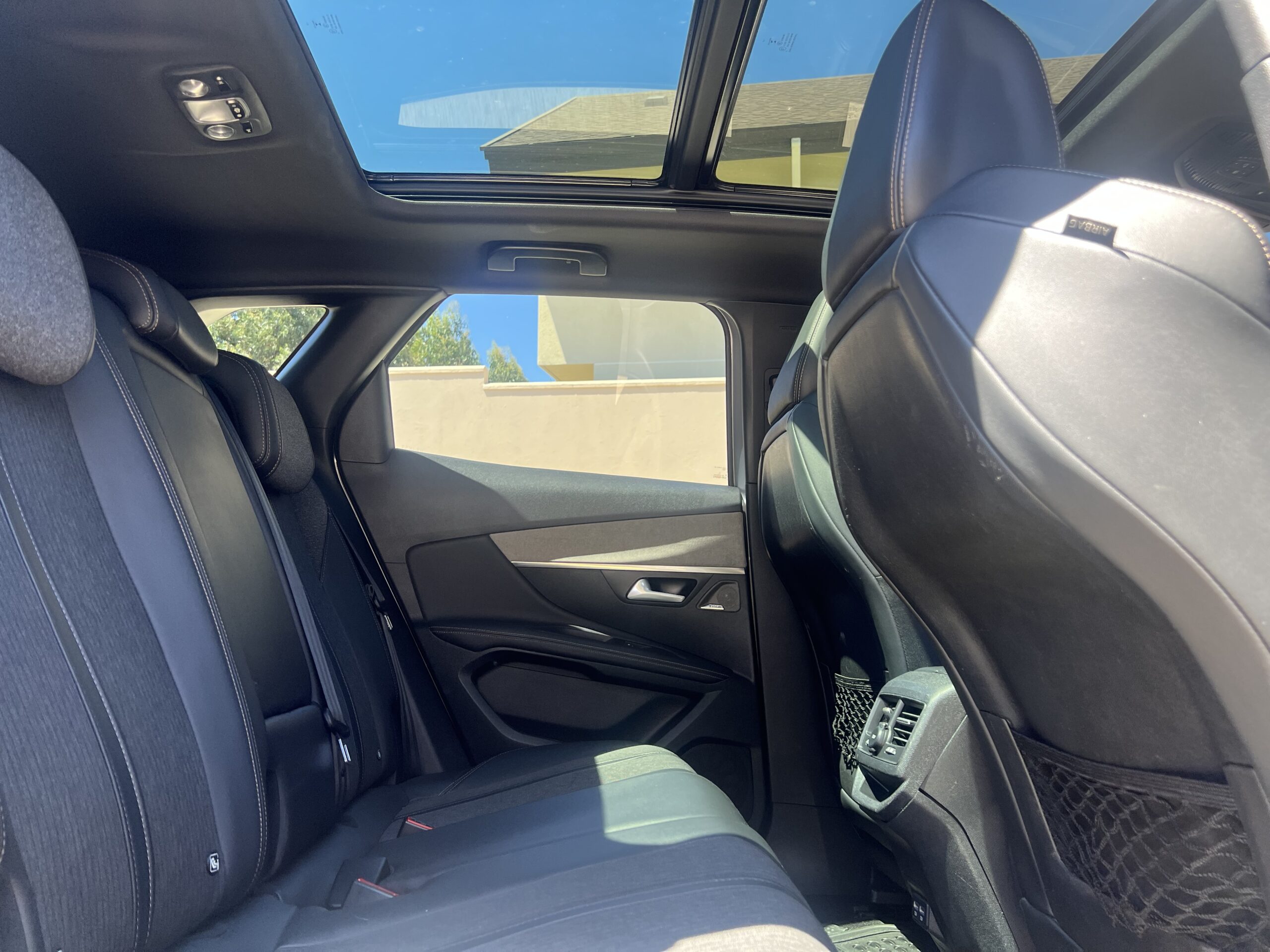 Peugeot 3008 — foto 9 de 15