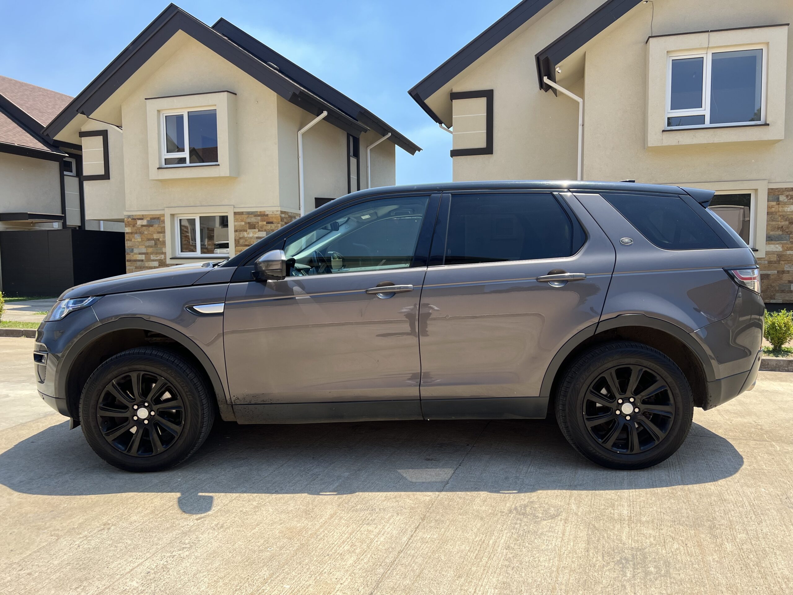 Land Rover Discovery — foto 5 de 18