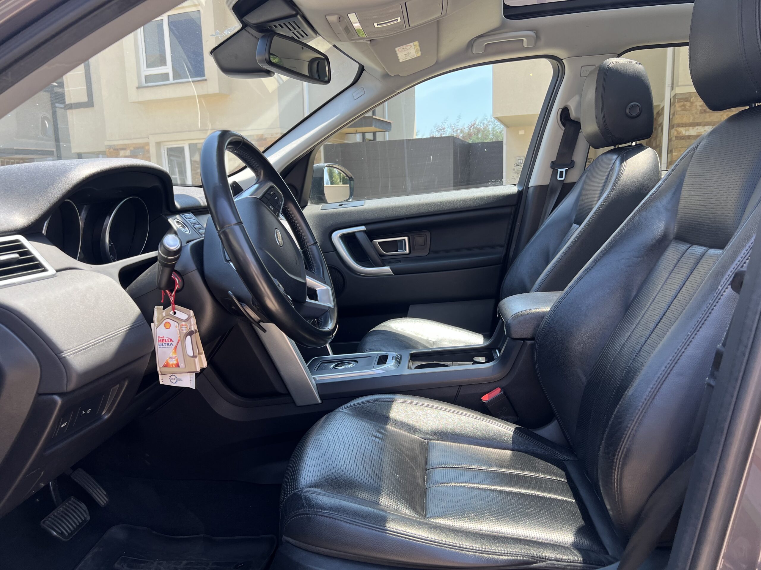 Land Rover Discovery — foto 14 de 18