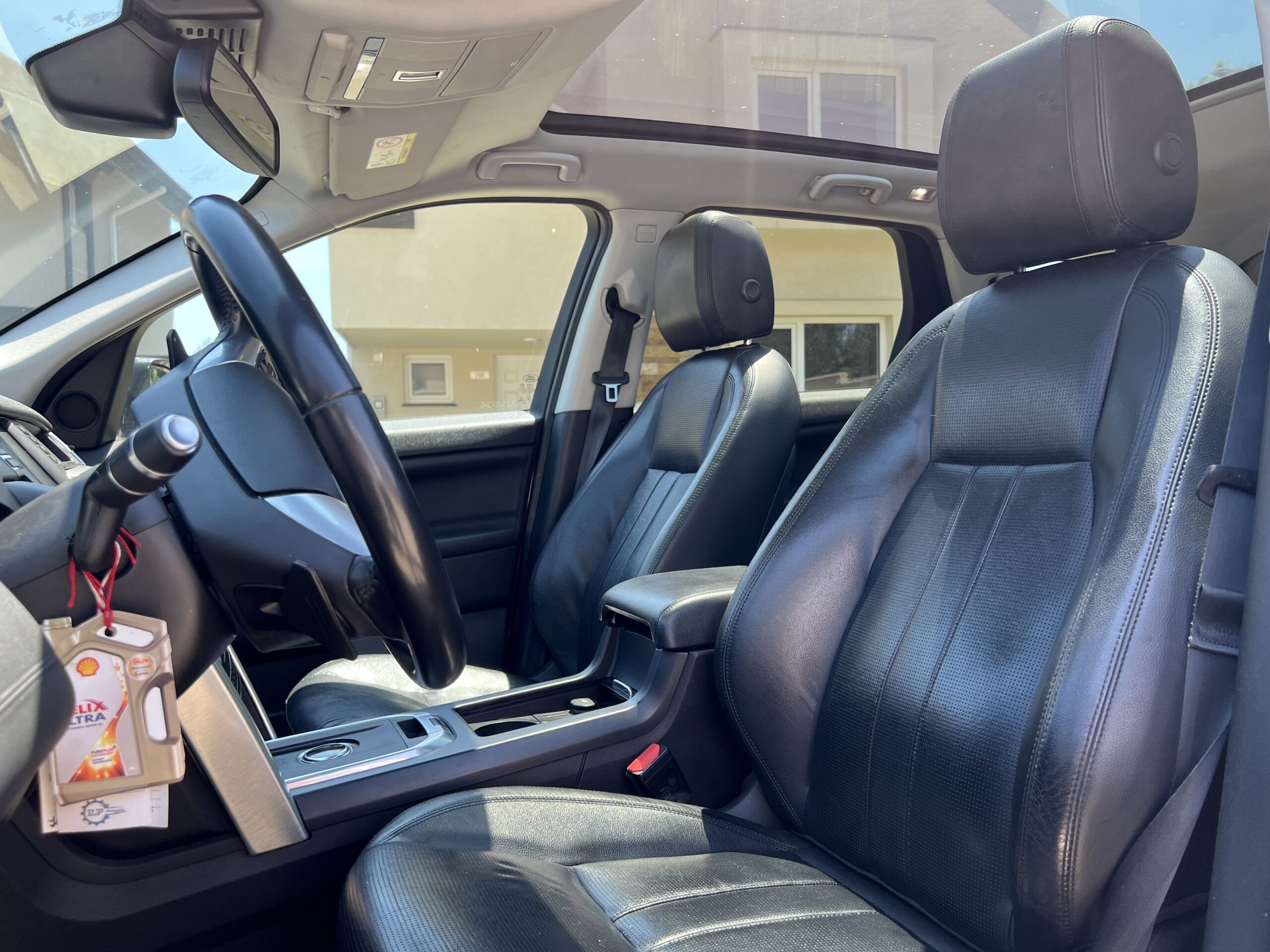 Land Rover Discovery — foto 16 de 18
