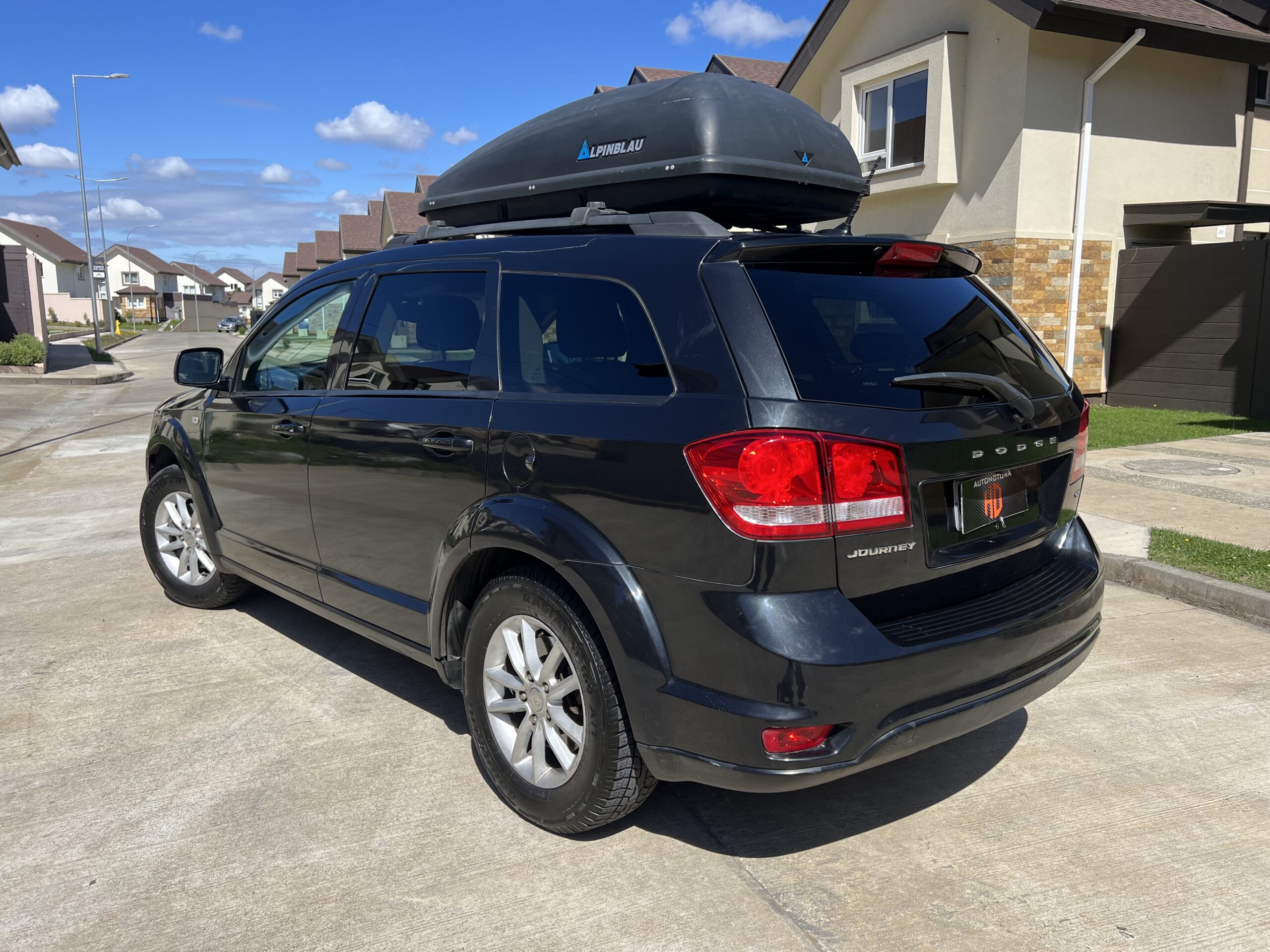 Dodge Journey — foto 4 de 15
