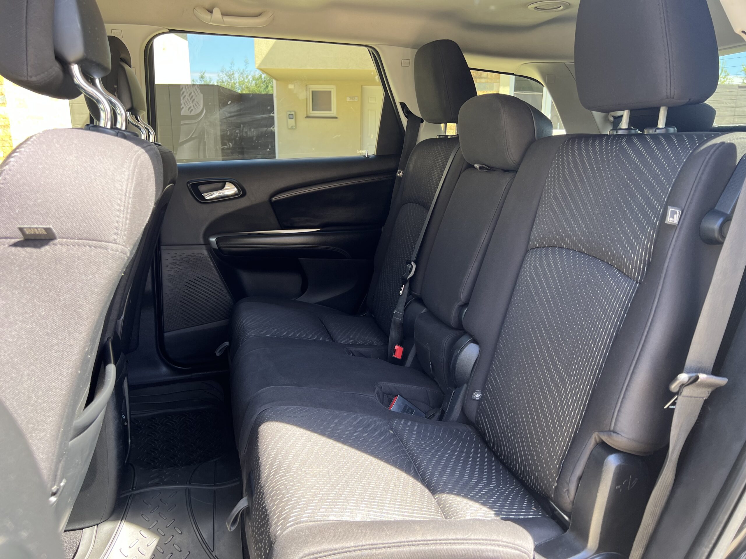 Dodge Journey — foto 8 de 15