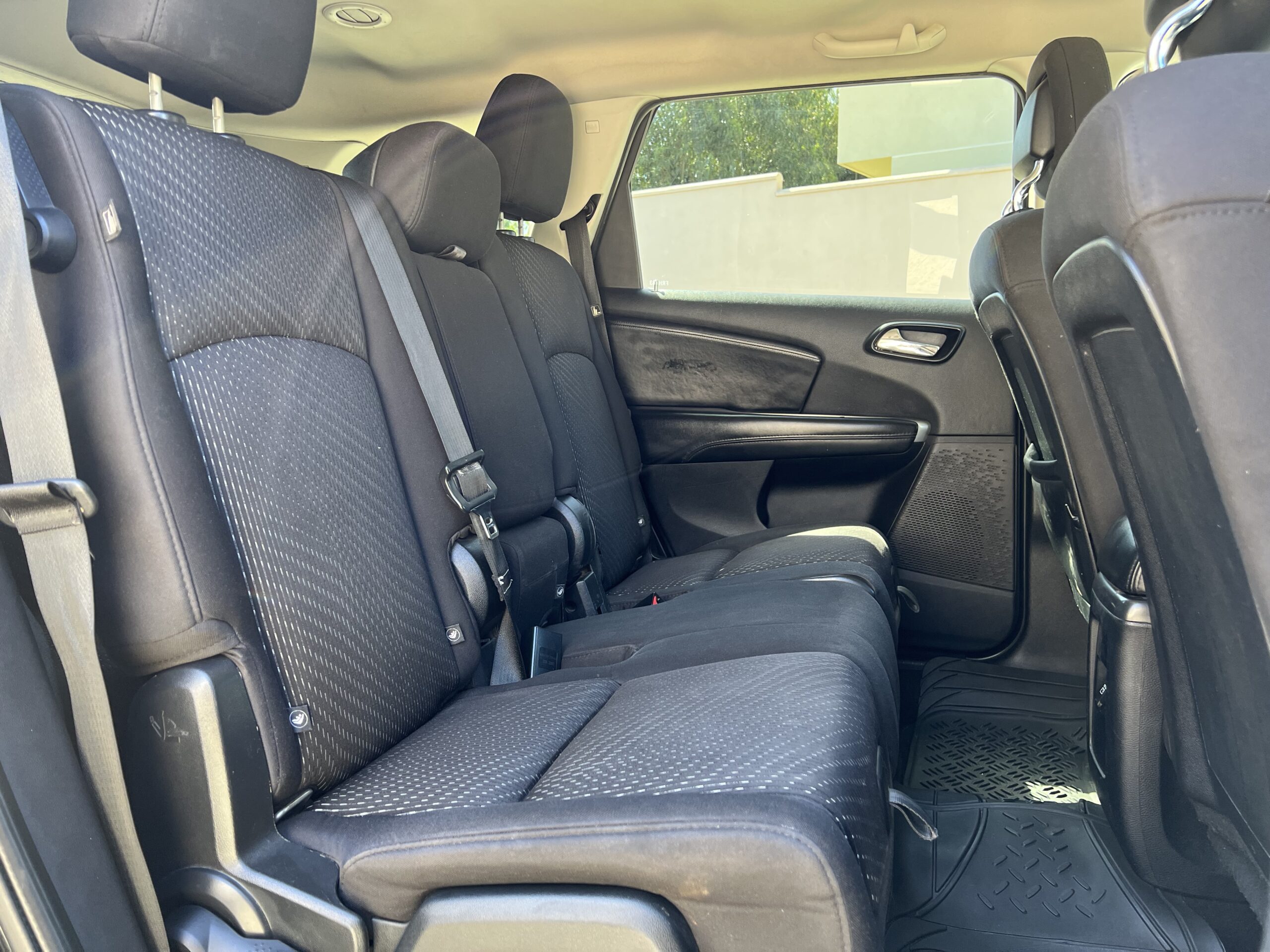 Dodge Journey — foto 10 de 15