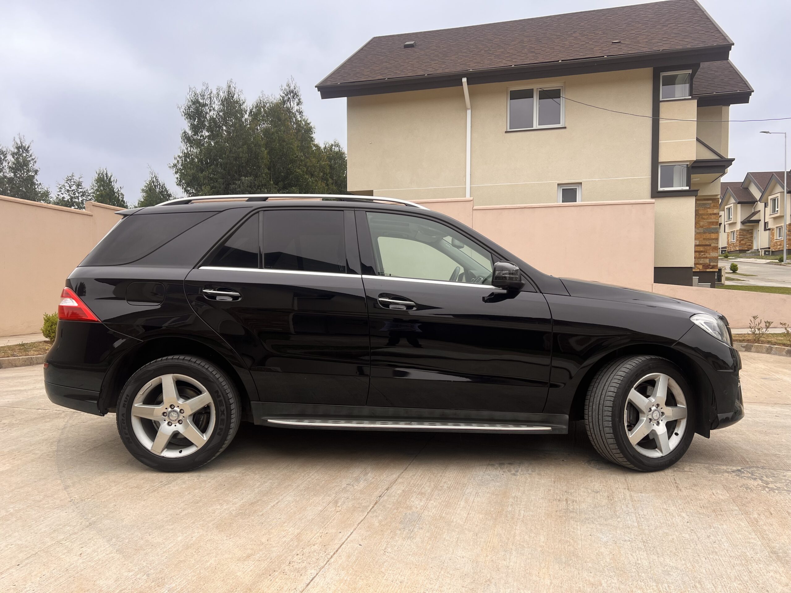 Mercedes-Benz Ml350 — foto 2 de 19
