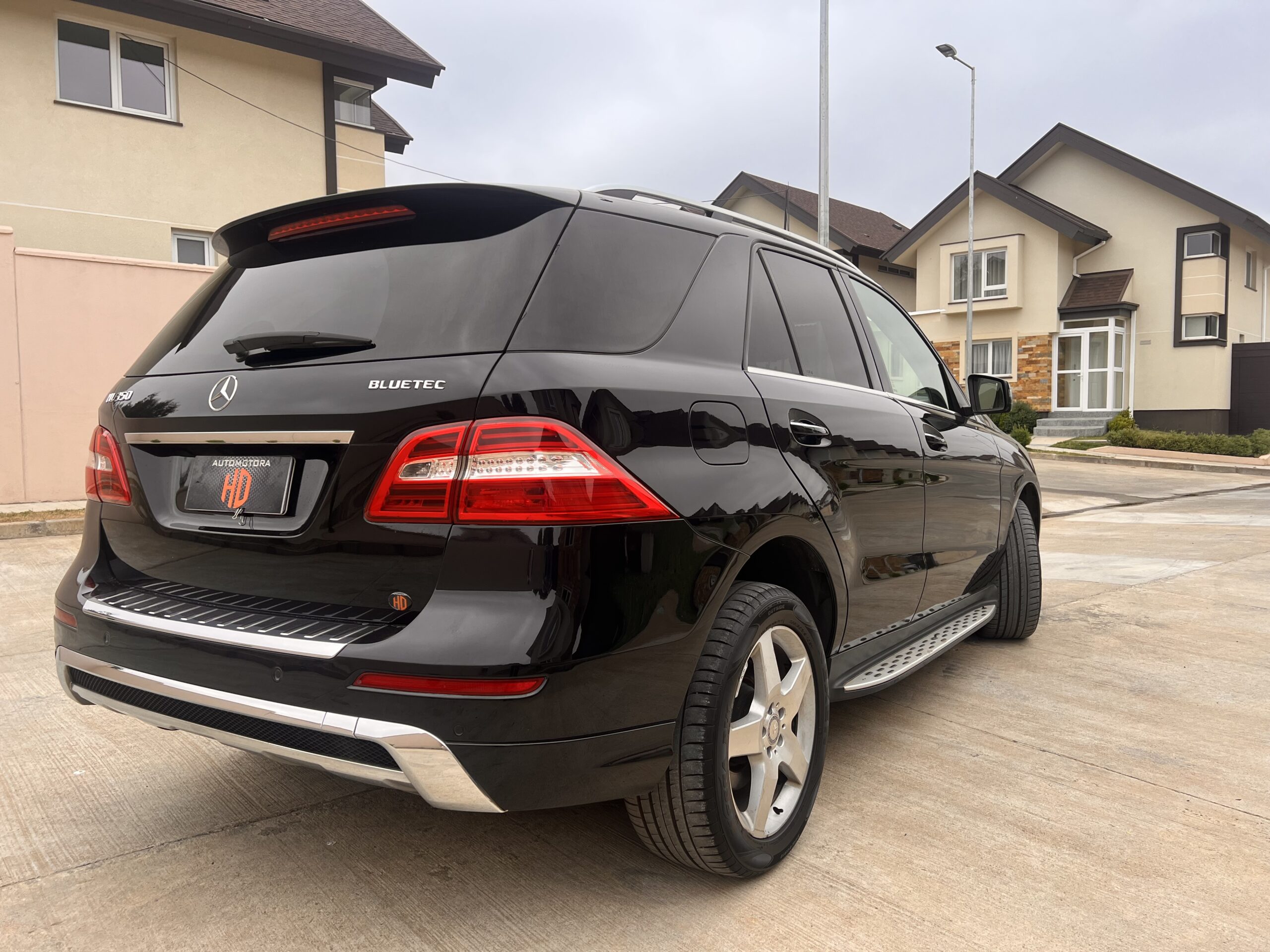 Mercedes-Benz Ml350 — foto 3 de 19