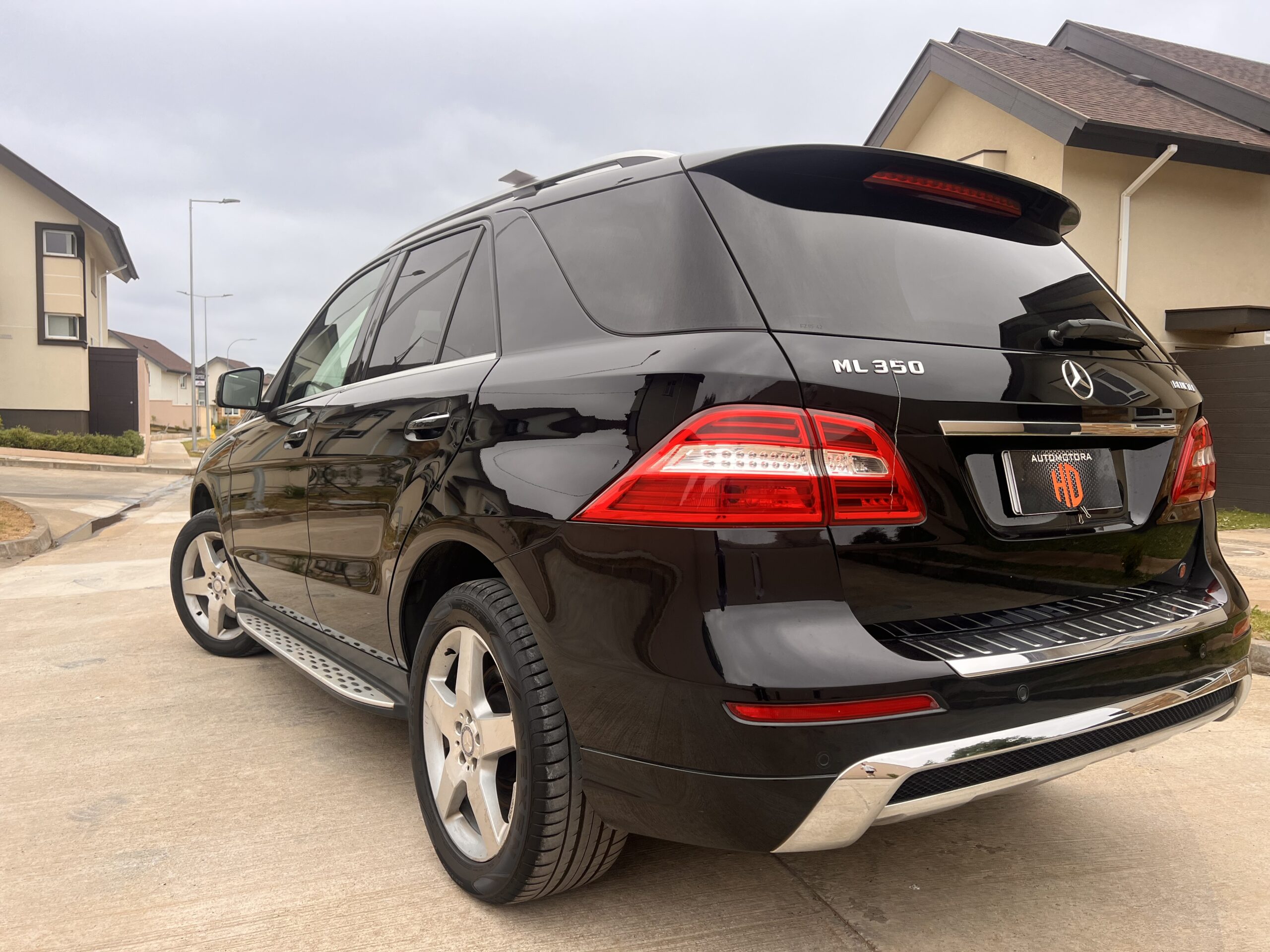 Mercedes-Benz Ml350 — foto 4 de 19