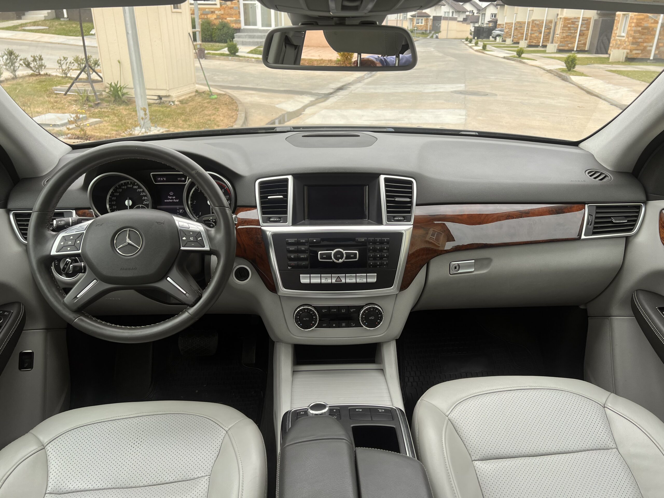 Mercedes-Benz Ml350 — foto 19 de 19