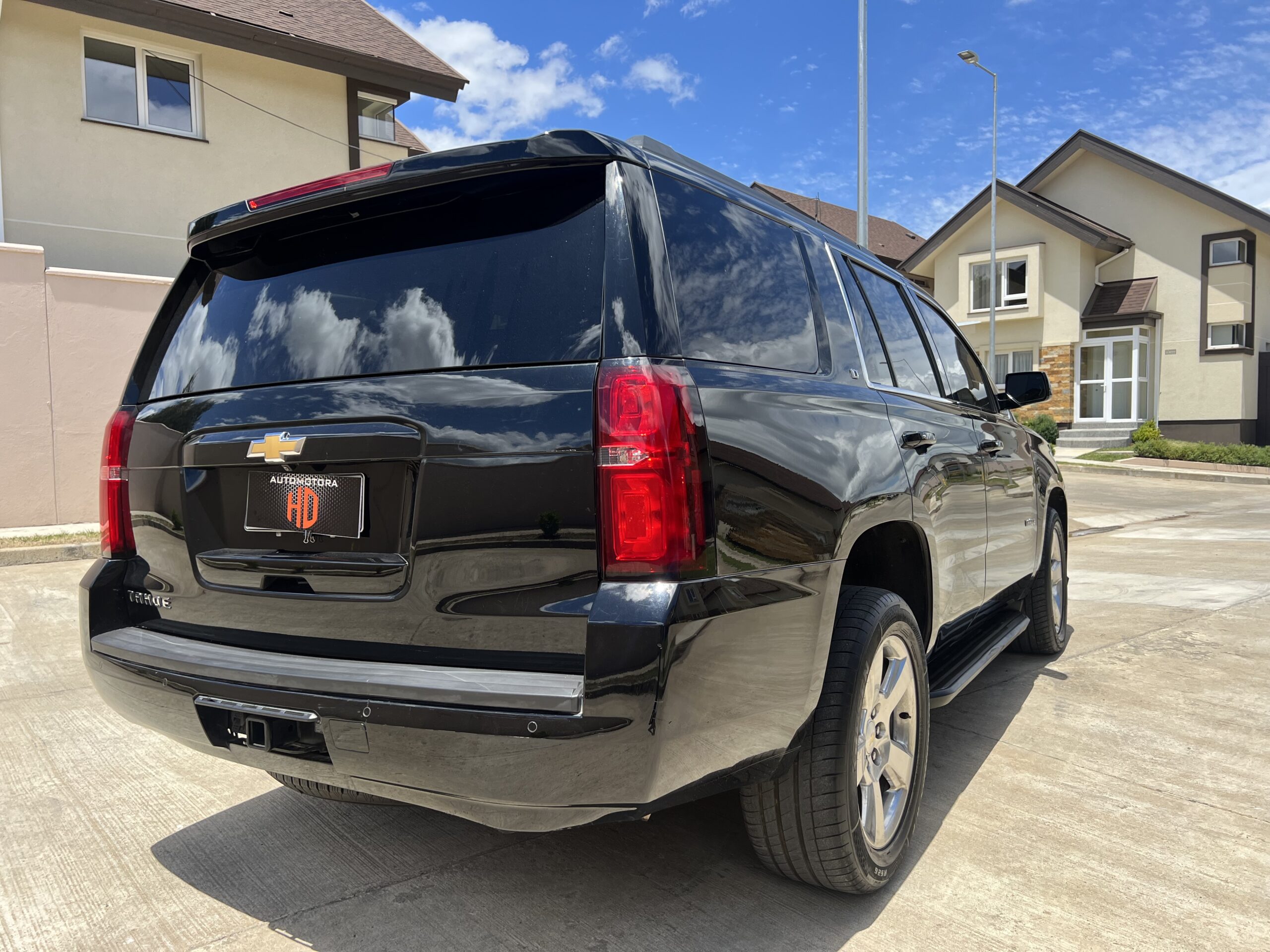 Chevrolet Tahoe — foto 3 de 18