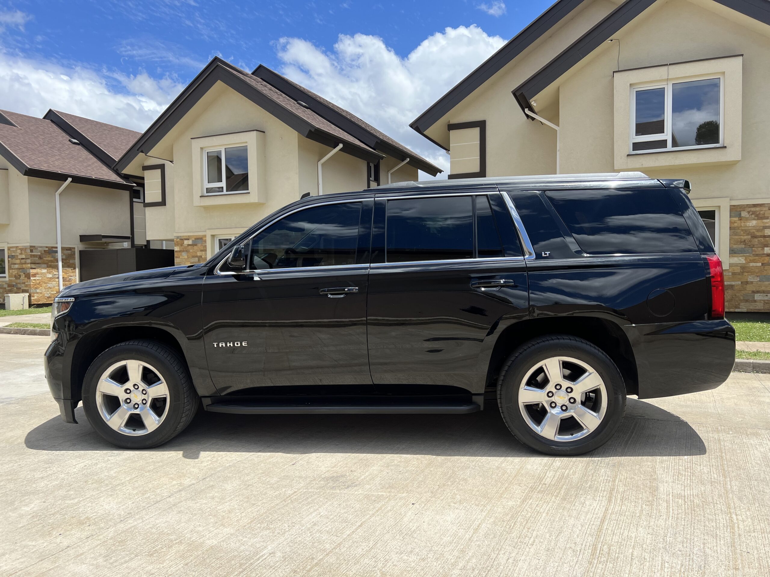 Chevrolet Tahoe — foto 5 de 18