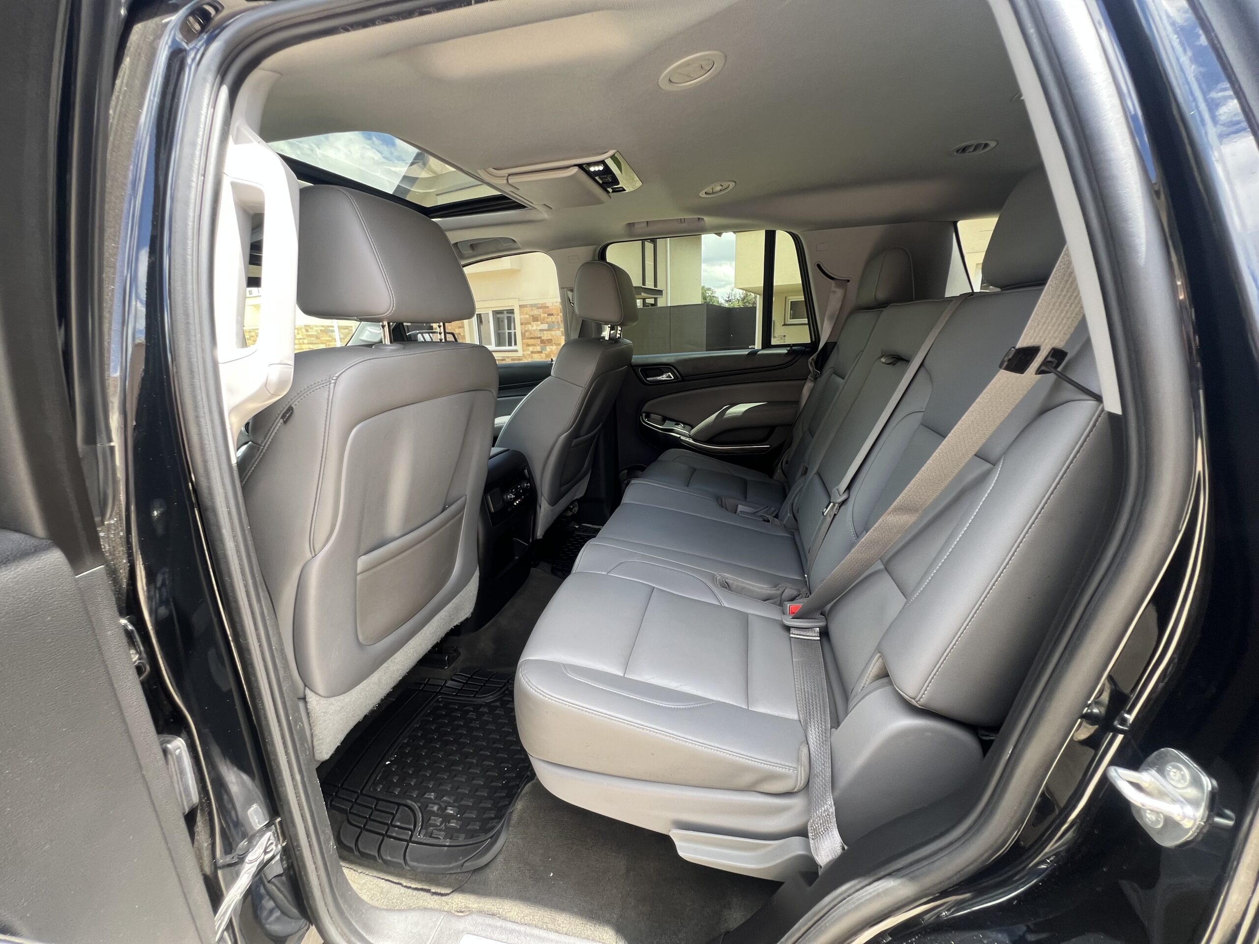 Chevrolet Tahoe — foto 7 de 18