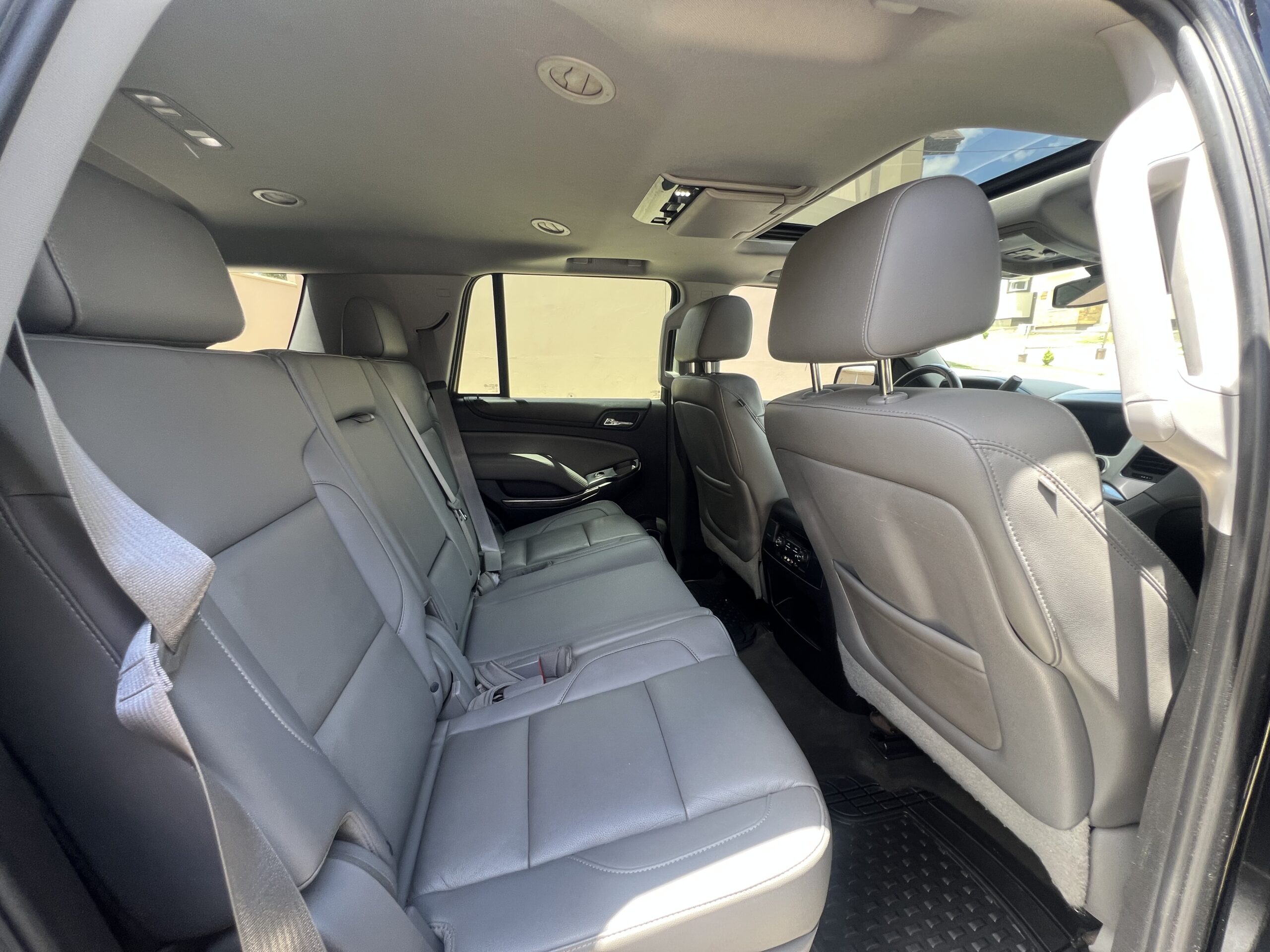 Chevrolet Tahoe — foto 10 de 18
