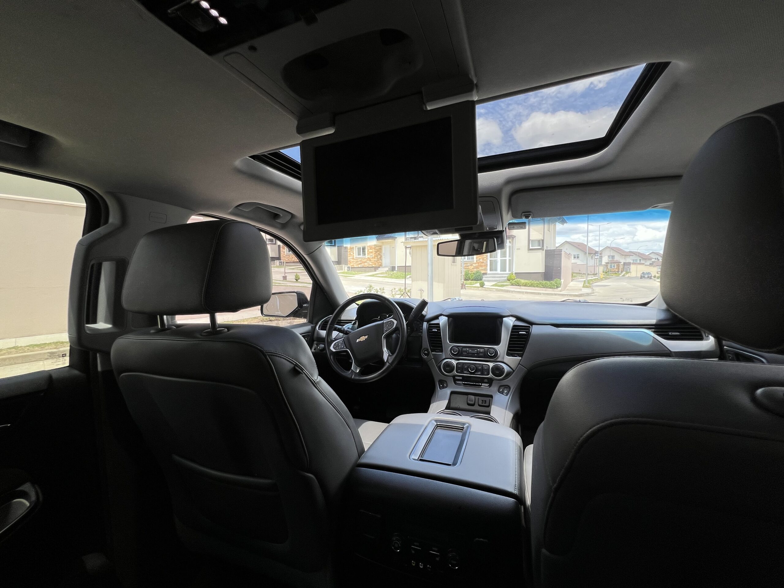 Chevrolet Tahoe — foto 13 de 18