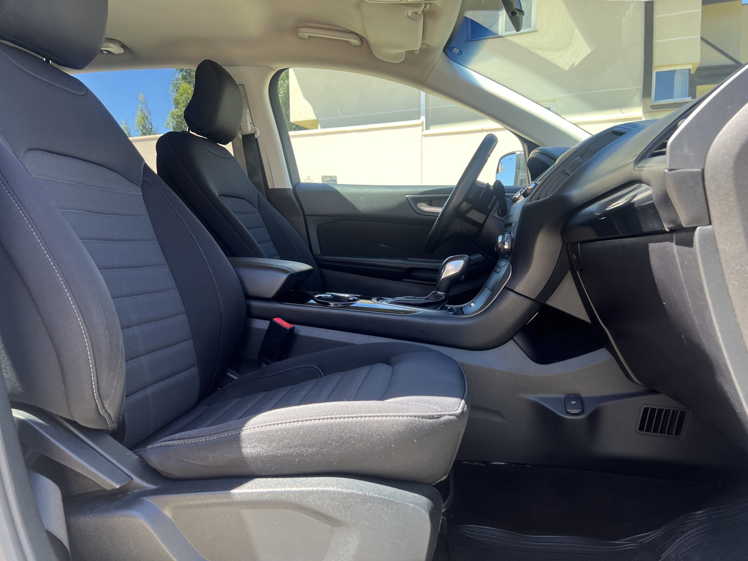 Ford Edge — foto 13 de 14
